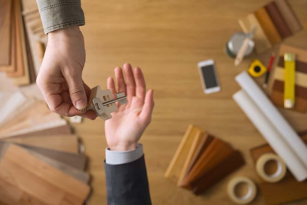 Serrvices Man Handling House Key